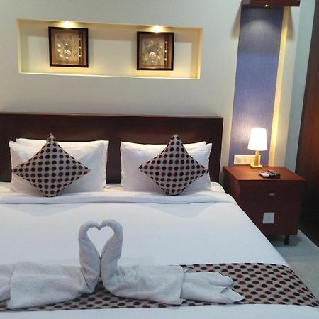 Rouba Residency Hotel Ponnāni Zewnętrze zdjęcie