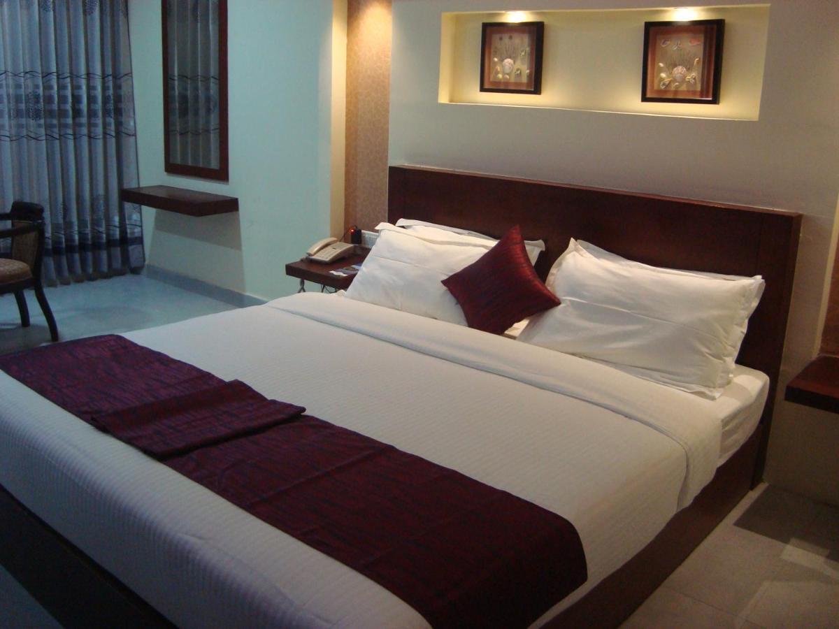 Rouba Residency Hotel Ponnāni Zewnętrze zdjęcie