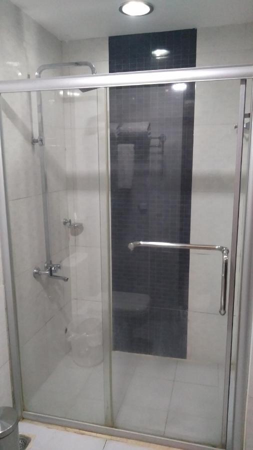 Rouba Residency Hotel Ponnāni Zewnętrze zdjęcie